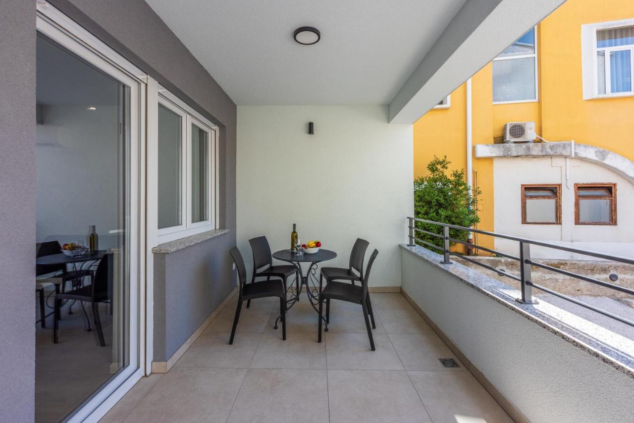 Luxury Apartments Lovorka 1 & 2**** Selce Esterno foto