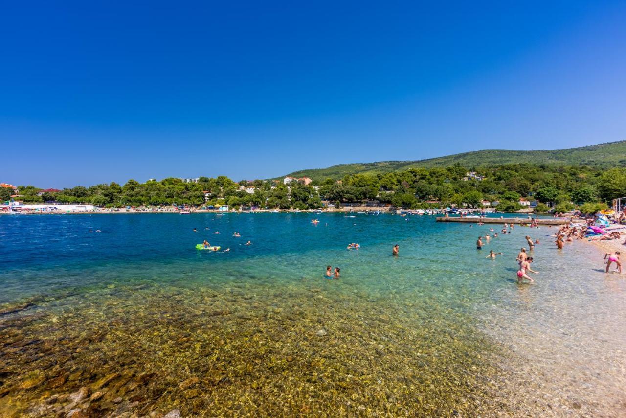 Luxury Apartments Lovorka 1 & 2**** Selce Esterno foto